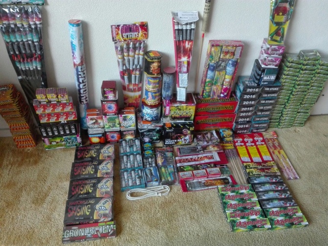 Naam: Vuurwerk Collectie 2017-2018.jpg
Bekeken: 1072
Grootte: 192,6 KB