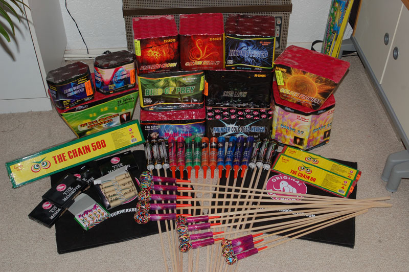 Naam: 2009_12_Vuurwerk_0007.jpg
Bekeken: 310
Grootte: 178,9 KB