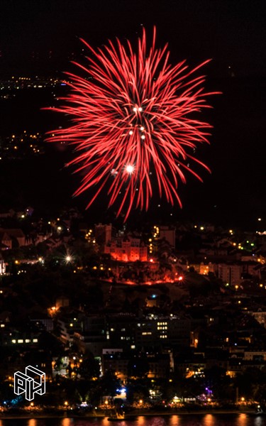 Naam: bingen2018 (14).jpg
Bekeken: 98
Grootte: 66,8 KB