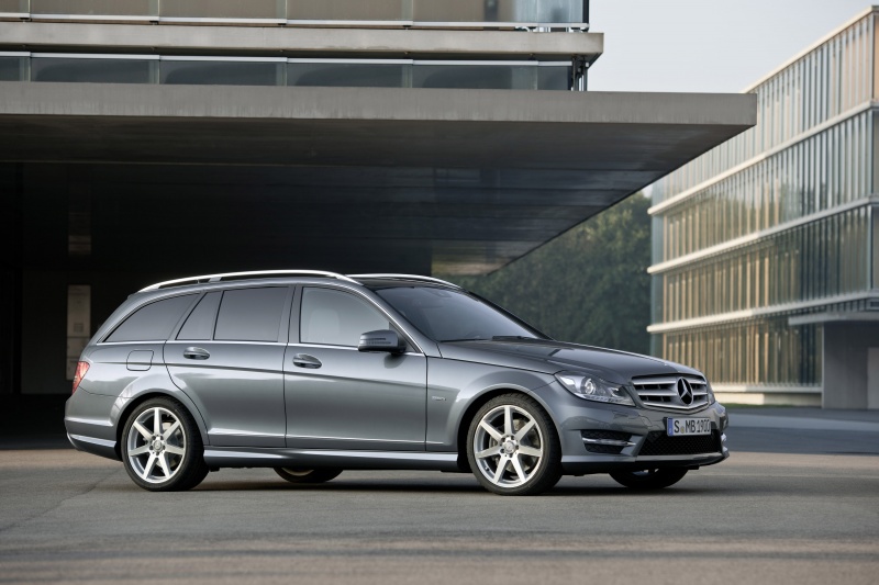 Naam: 2011-mercedes-benz-c-class-estate-07.jpg
Bekeken: 374
Grootte: 121,7 KB