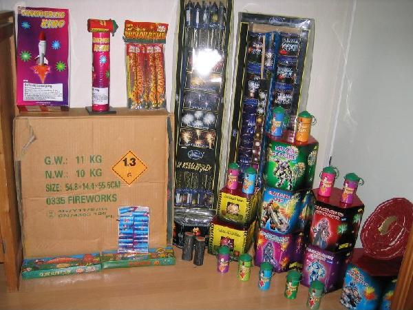 Naam: vuurwerk 20042.JPG
Bekeken: 1445
Grootte: 60,8 KB