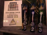 evo show tails.jpg