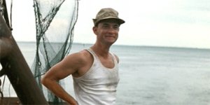 forrest-gump-waving-gif-7.jpg