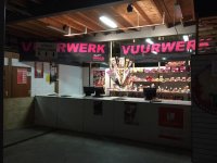 Koster Vuurwerk.jpg Koster Vuurwerk.jpg