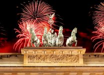 berlin_newyearseve_brandenburggate_shutterstock_57820528.jpg