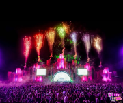 Eindshow We Love The 90’s Festival 2025 Stil.png Eindshow We Love The 90’s Festival 2025 Stil.png